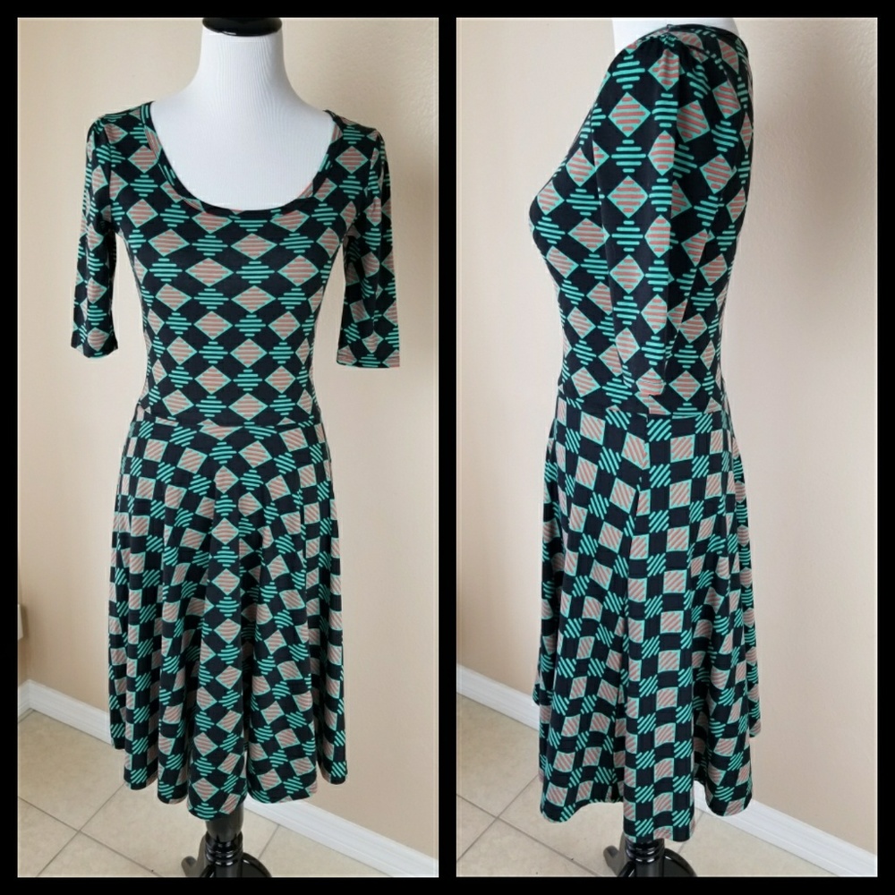 NWOT LULAROE NICOLE DRESS